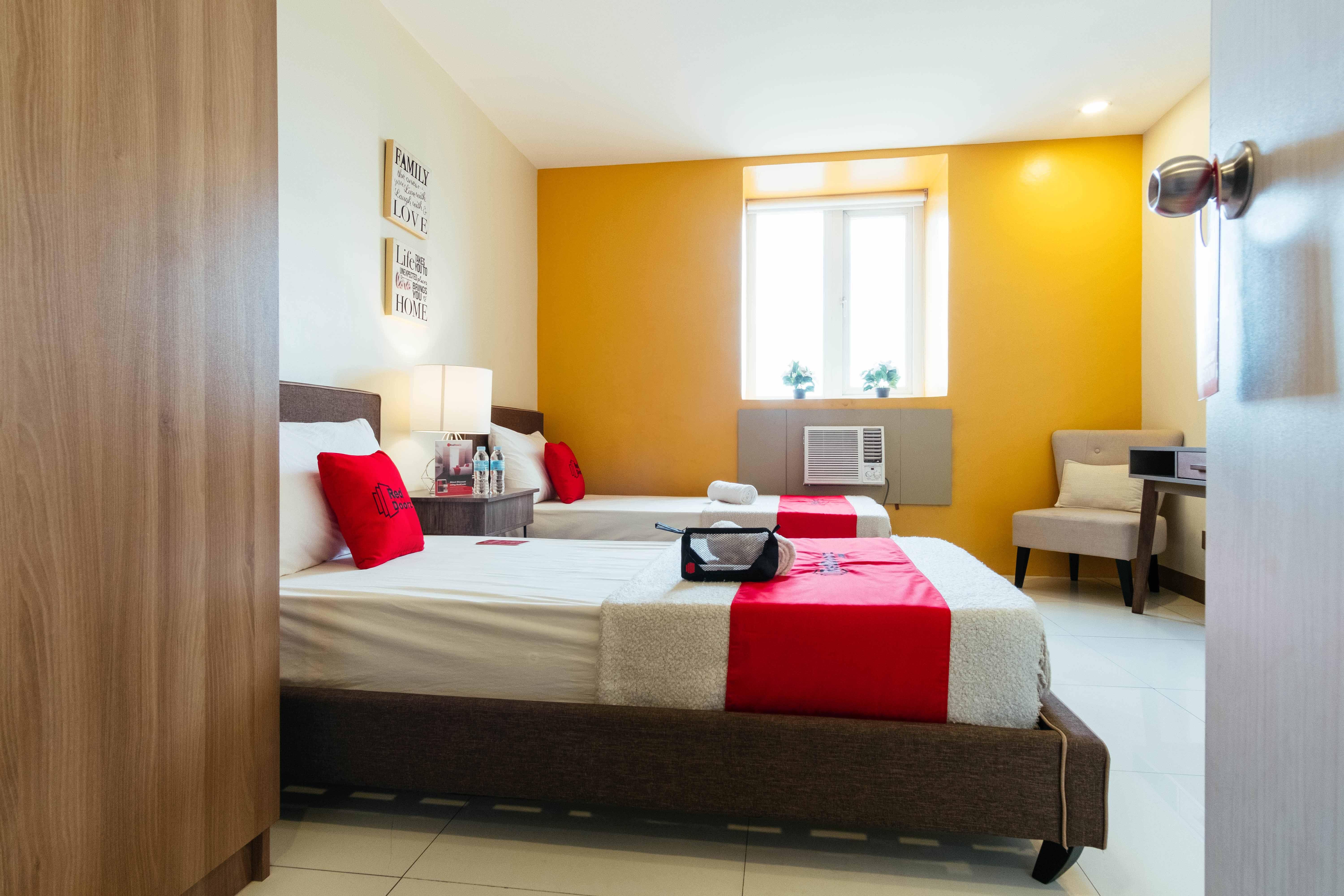 Reddoorz Plus @ Kamuning Quezon City Exterior foto